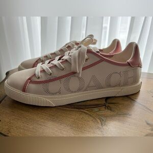 Coach C136 Women's Chalk/Pink Leather Low Top Leather Sneaker Shoes Size 8 New